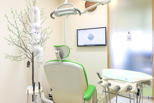 小西弘晃先生 小西歯科医院2