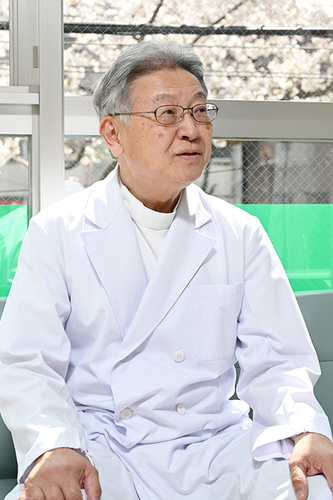 岡本俊彦院長、岡本俊紀副院長 中村橋眼科医院2