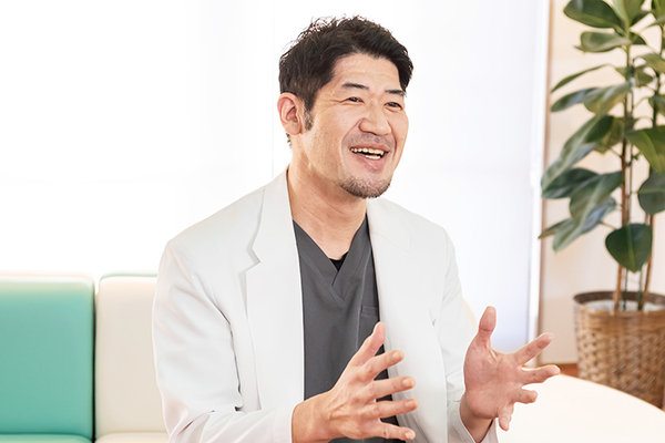 葛原茂樹院長 新柴又駅前広場クリニック2