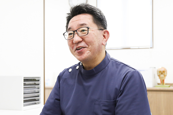 眞鍋博明院長 まなべ脳・脊椎クリニック2