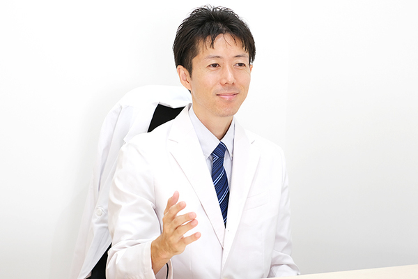 柳原孝章院長、大坪俊介副院長 ひとやすみこころのクリニック姪浜院2