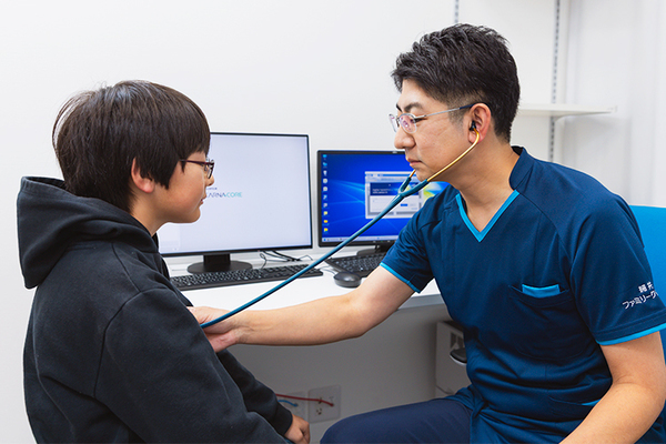 細井洋平院長 細井ファミリークリニック2