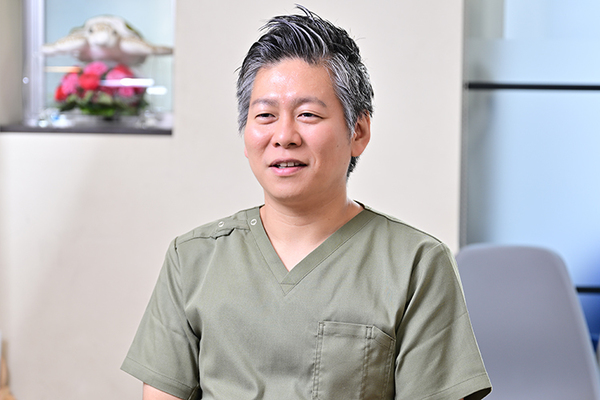 鈴木侑院長 大泉学園タートルデンタルクリニック2
