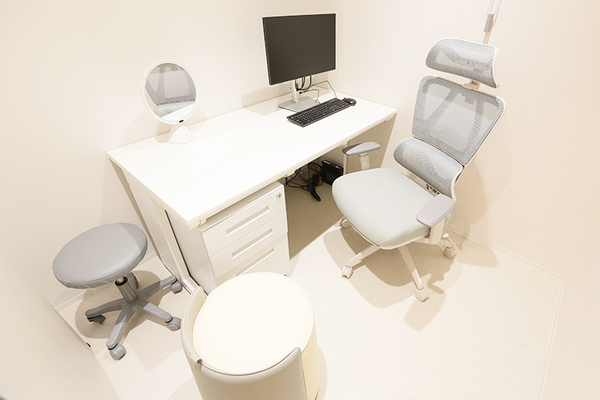 伊藤実喜院長 AMIRI CLINIC2