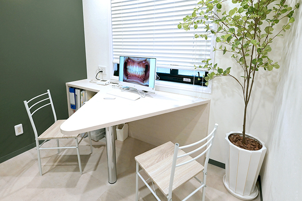 山本真志院長 さがなかの歯医者さん やまもと2