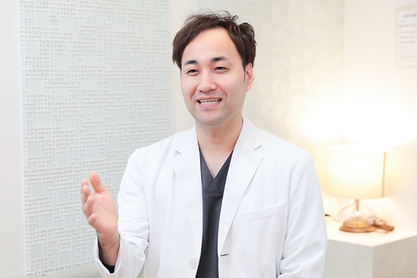 朝岡龍博理事長 横浜内科・在宅クリニック2