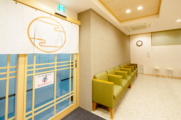 末永七彩院長 日本橋人形町整形外科2