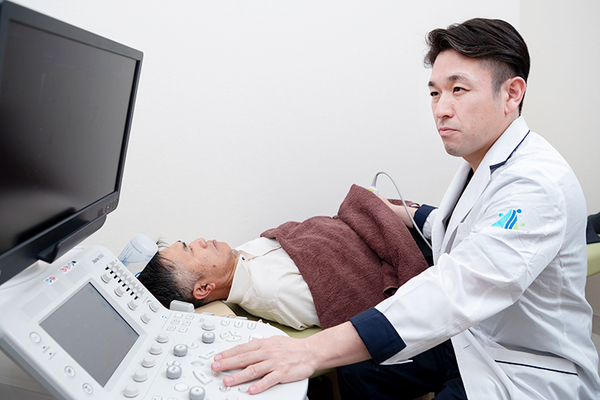 室宮泰人院長、室宮千惠副院長 神楽坂泌尿器科クリニック2