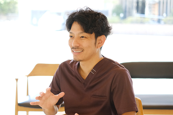 川野瞬院長 かわの歯科口腔クリニック2