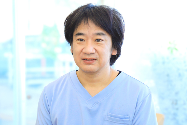 魚住大樹院長 うおずみ歯科クリニック2