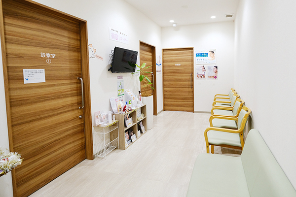 林めぐみ院長 はやし皮フ科クリニック2