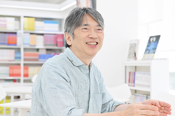 黒木春郎院長 こどもとおとなのクリニック パウルーム2