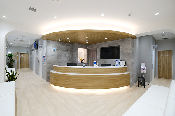 武田久輝院長、武田香織先生 武田内科医院2