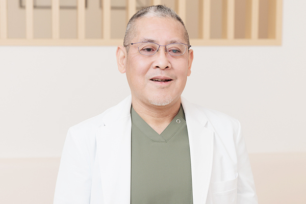 岡田隆之院長 神楽坂岡田診療所2