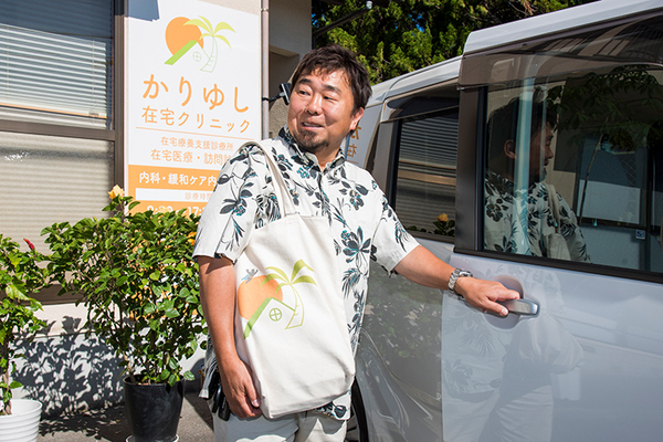 福井英人院長 かりゆし在宅クリニック2