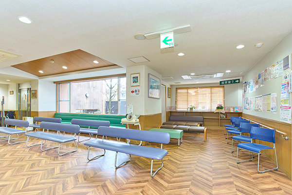 段秀和院長、段美穂副院長 段医院2