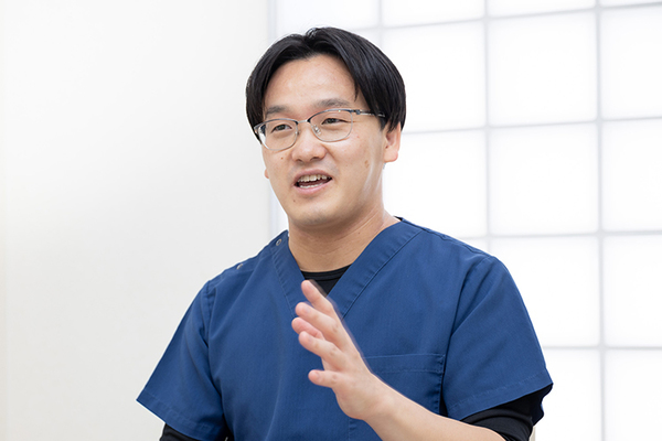 大島健吾院長 ホワイト歯科医院2