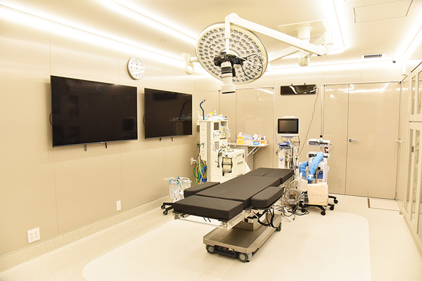 荒木泰博理事長、中村直人院長 リアム歯科クリニック市川2