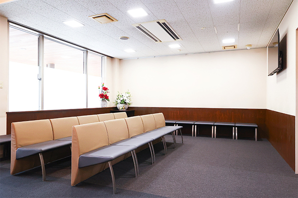 大湊絢院長 白根アイクリニック2