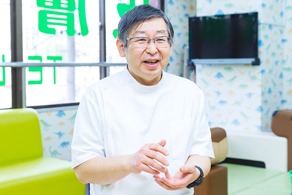 津田晃男院長 若松皮ふ科こどもクリニック2
