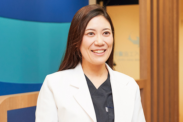 塩味達也院長、塩味由紀副院長 湘南ジンベエ皮膚科2