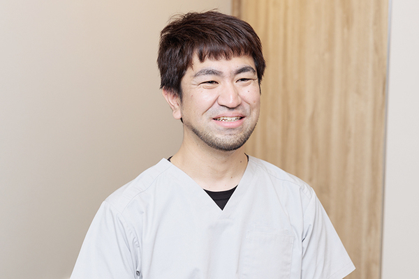 浅枝裕詞院長 石川台デンタルクリニック2