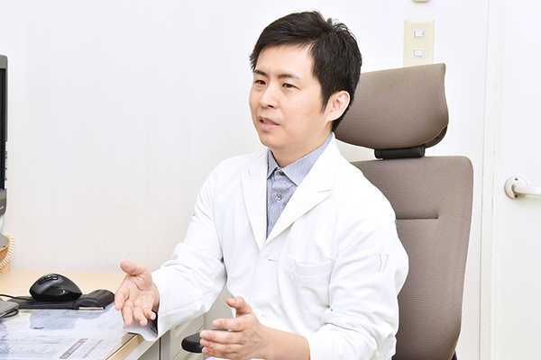 小林俊一院長 仁愛堂クリニック2