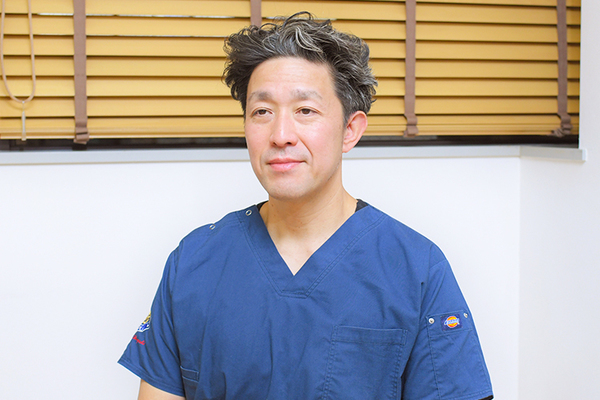 林洋介院長、戸田山沙律奈先生 高田馬場 新田歯科医院2