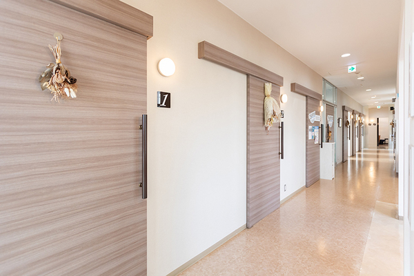 岡田淳院長 オカダデンタルオフィス2