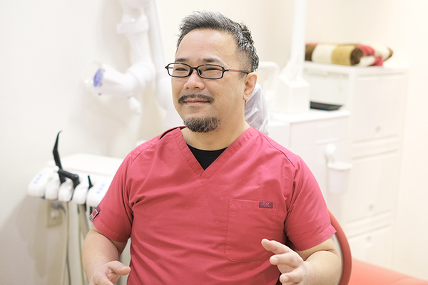 佐々木英隆院長 エスデンタルオフィス2