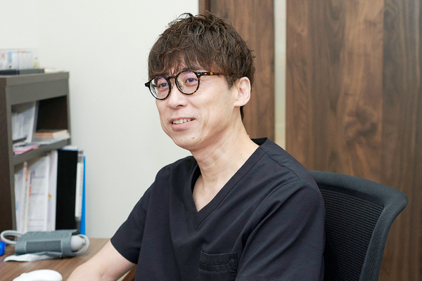 上野博史理事長、上野千尋副院長 うえの内科・循環器内科クリニック2