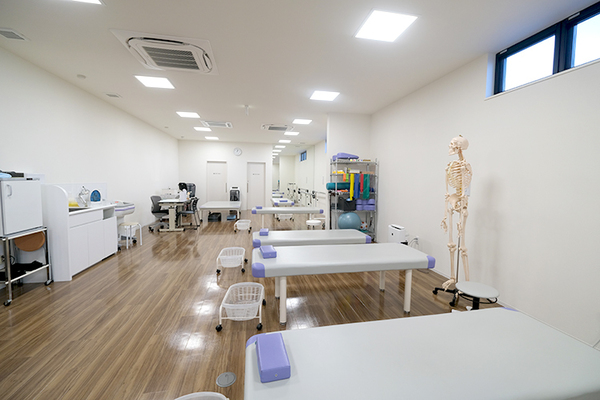 竹元暁院長 木曽川たけもと整形外科2