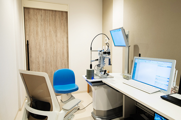 繪野亜矢子院長、藤田今日子先生 えの眼科 西あしやクリニック2