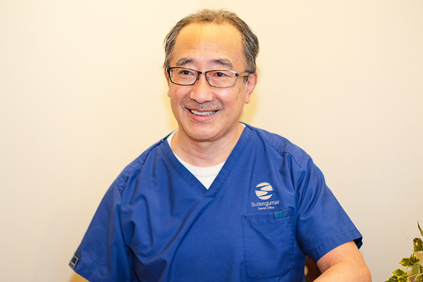 真鍋秀樹院長 水天宮前歯科医院2