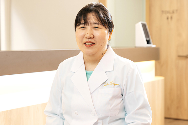 谷川仁子院長 紀尾井町皮膚科クリニック2