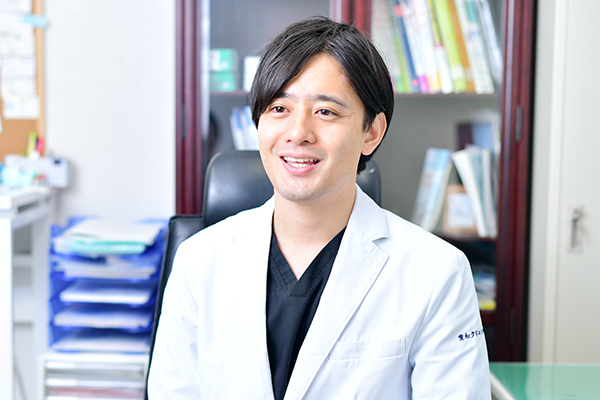 緒方文大院長 愛和クリニック2