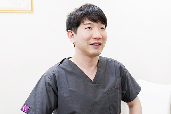 赤崎公星理事長 デンタルオフィス虎ノ門2