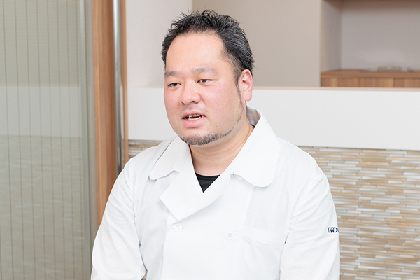 沖原秀政院長 明大前おきはら矯正歯科2