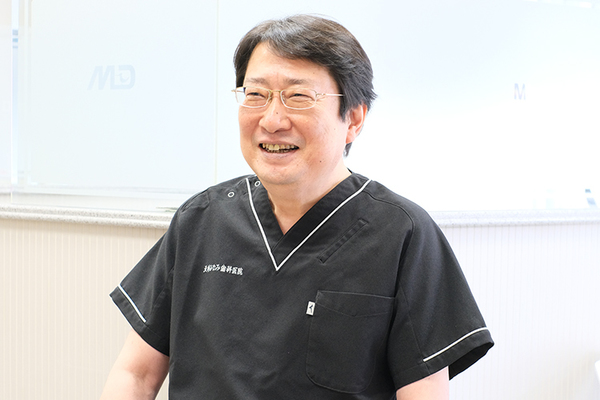 南弘院長、塩次雄史先生 天神みなみ歯科医院2