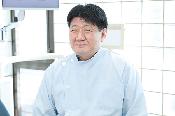 杉山日出樹院長、杉山陽子さん 杉山歯科医院2