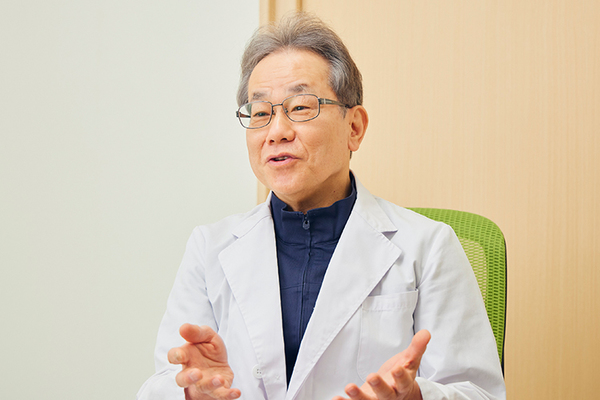 閑啓太郎院長 閑啓太郎クリニック2