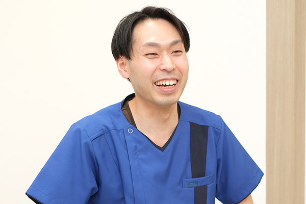 川端理仁院長 りひと歯科クリニック2