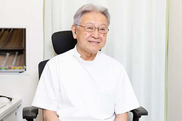 岡本俊彦院長、岡本俊紀副院長 中村橋眼科医院2