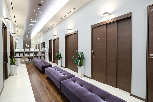 尾西芳子院長 神谷町WGレディースクリニック2