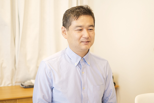 富田晃史院長 おちゃのまクリニック2