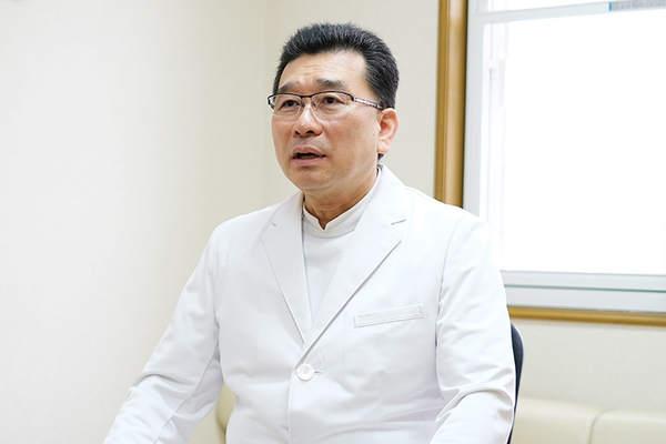 河上哲也院長 かわかみクリニック2