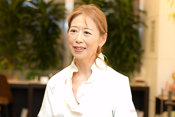 島田菜穂子院長 ピンクリボンブレストケアクリニック表参道2