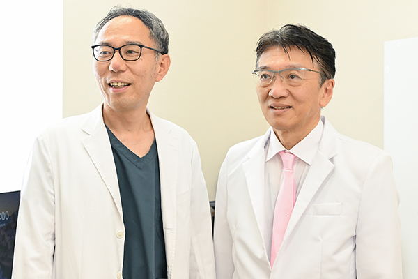 尾崎聡理事長、岩田智則院長、反町隆俊副院長 えびな脳神経クリニック2