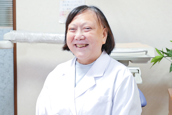土屋京子院長 幸町デンタルクリニック2