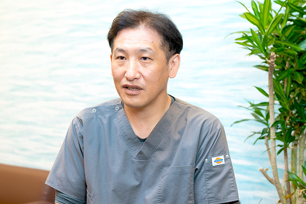 安岡伸恭院長 新桜第2仁愛歯科クリニック2
